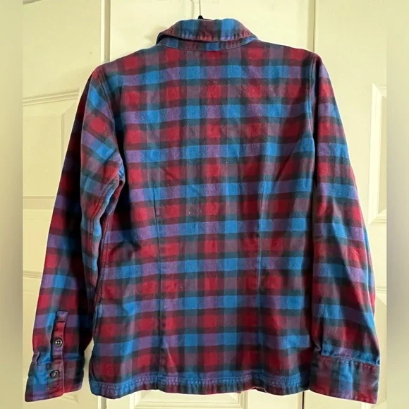 Patagonia organic cotton flannel- women’s size 6 - Picture 3 of 3
